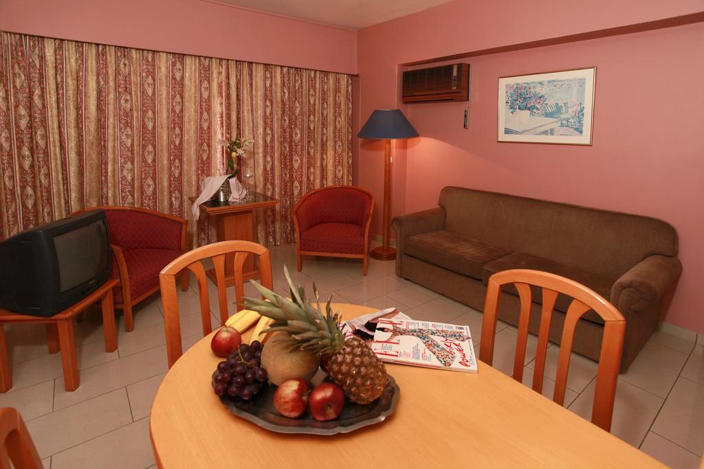 Jasmine Hotel Apartments Limasol Dış mekan fotoğraf