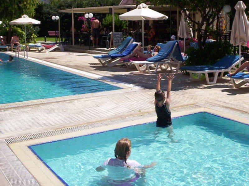 Jasmine Hotel Apartments Limasol Dış mekan fotoğraf